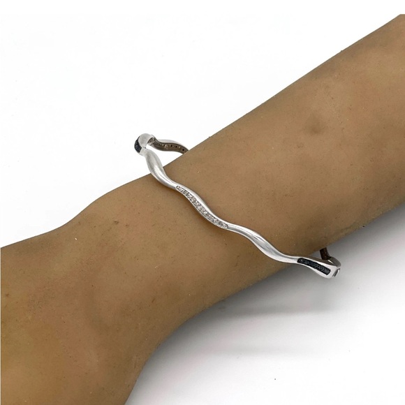 Silver Modern Minimalist Bracelet - Picture 1 of 5